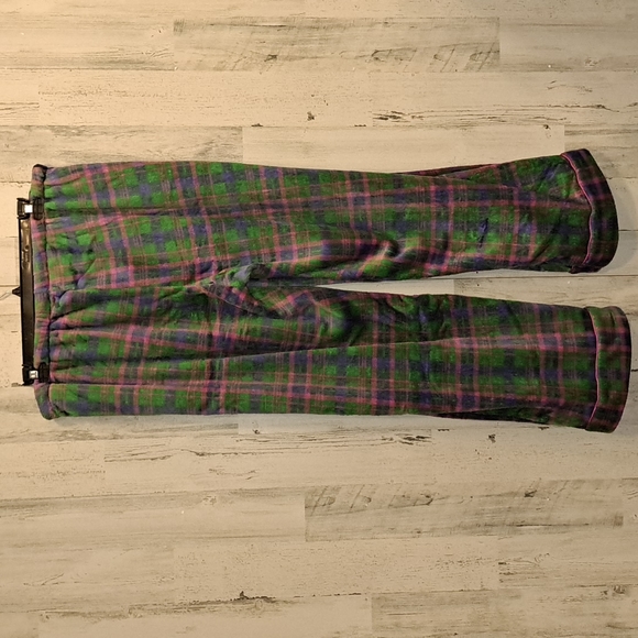 1109 Jeffery Banks Printed Plush Pajama Set - Picture 9 of 10